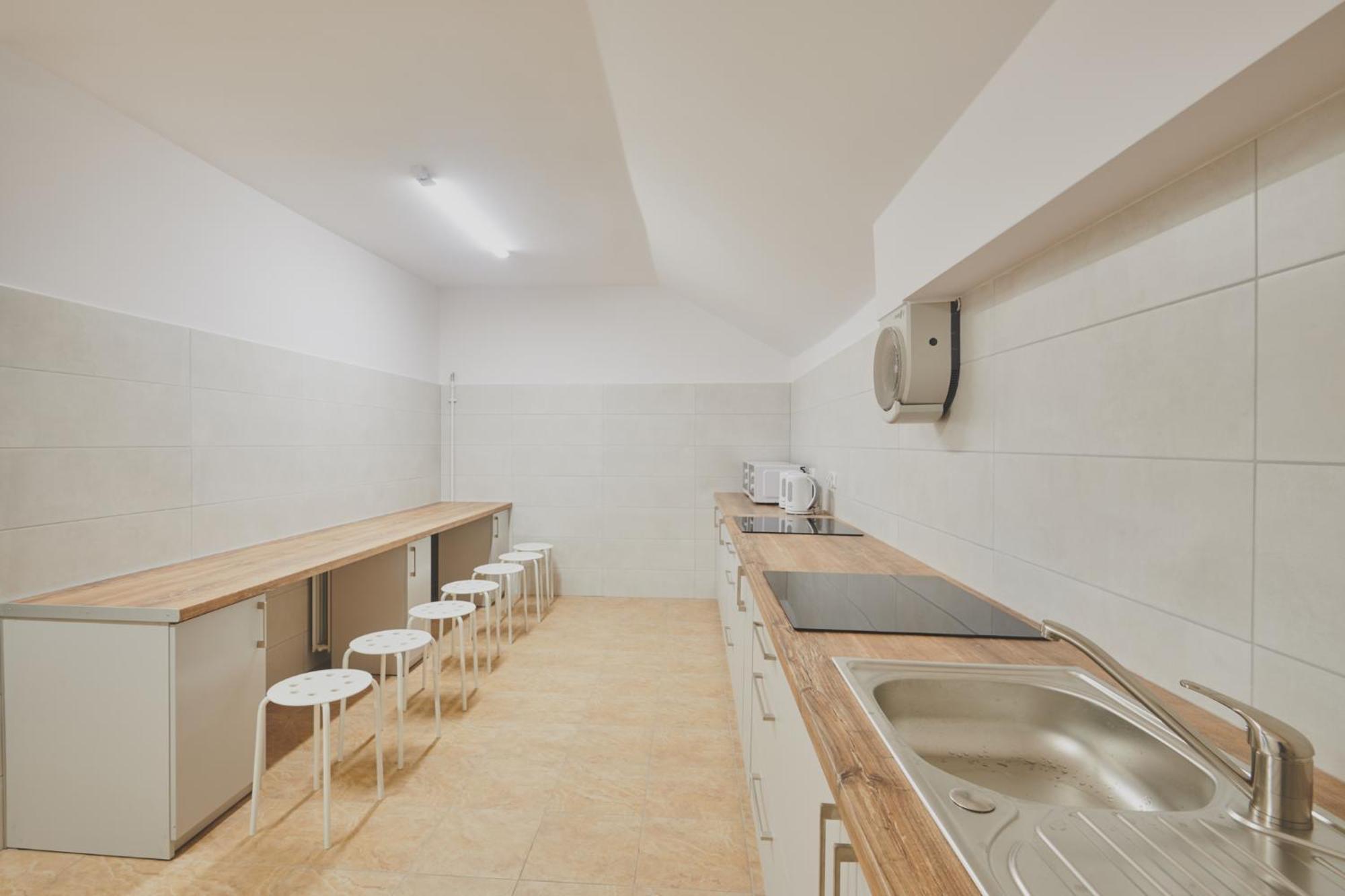 Hostel L44 โนวือตาร์ก ภายนอก รูปภาพ