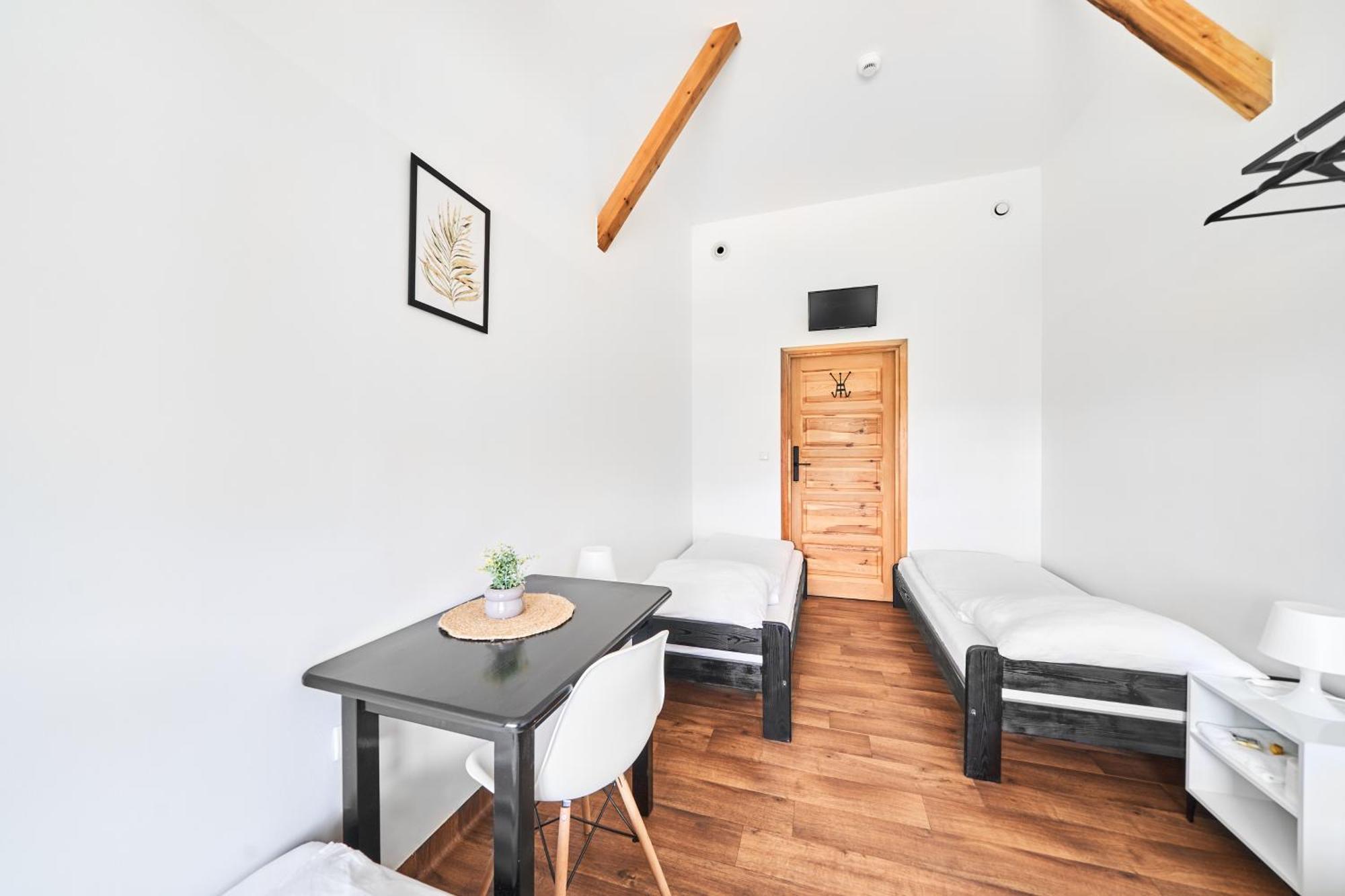 Hostel L44 โนวือตาร์ก ภายนอก รูปภาพ